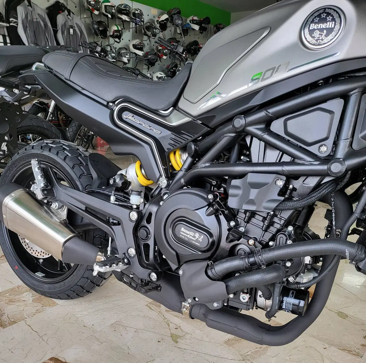 Benelli Leoncino 800 (2022 - 26) (5)