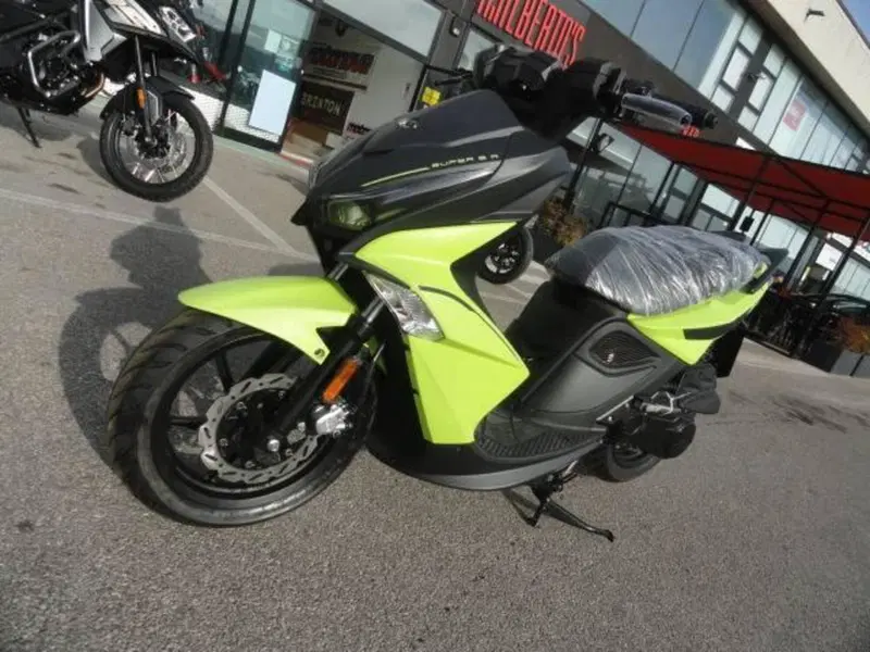 Kymco Super 8 50 R (2022 - 26) (2)