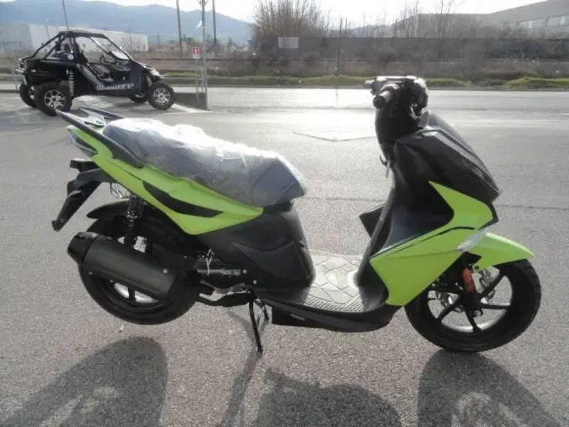 Kymco Super 8 50 R (2022 - 26) (5)