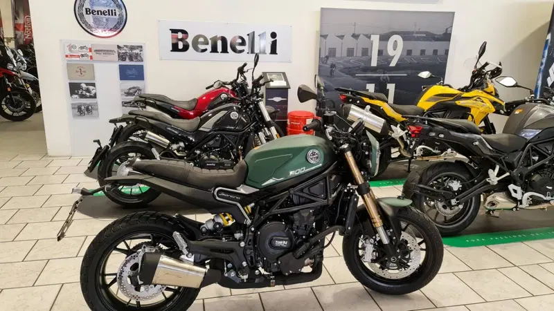 Benelli Leoncino 800 (2022 - 26) (2)