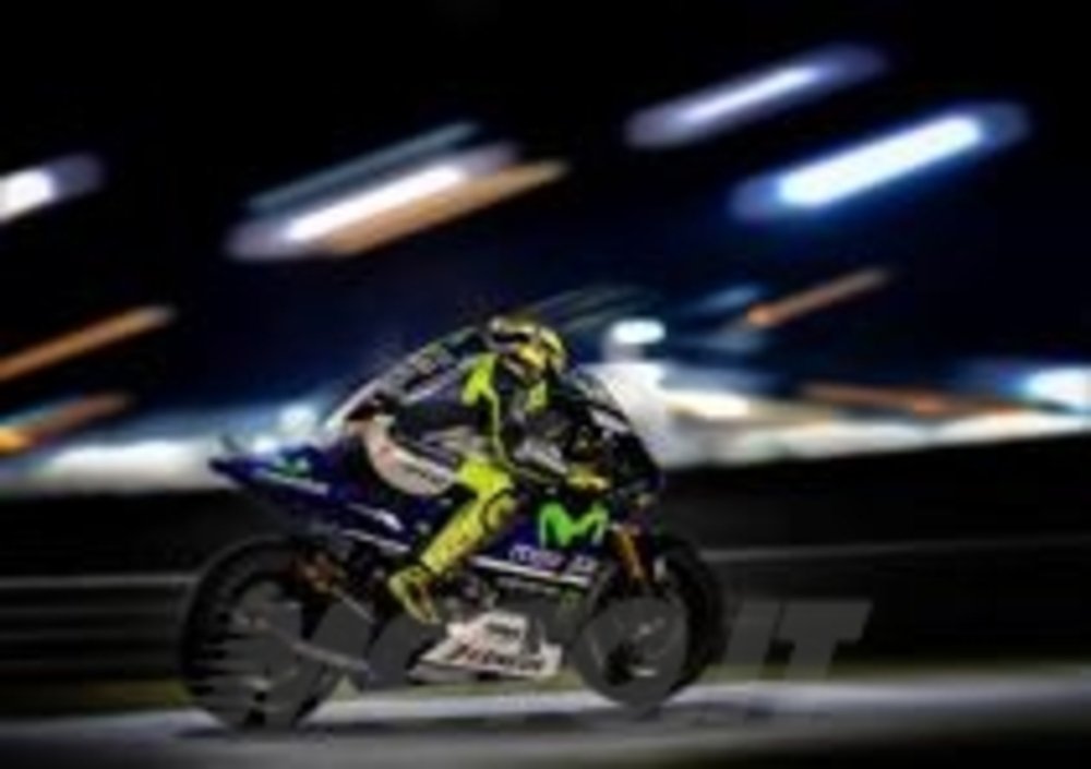 Valentino Rossi in sella alla Yamaha M1 2014
