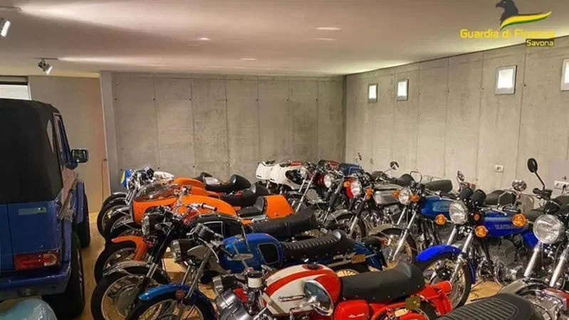 Nullatenente, ma con 45 moto d'epoca