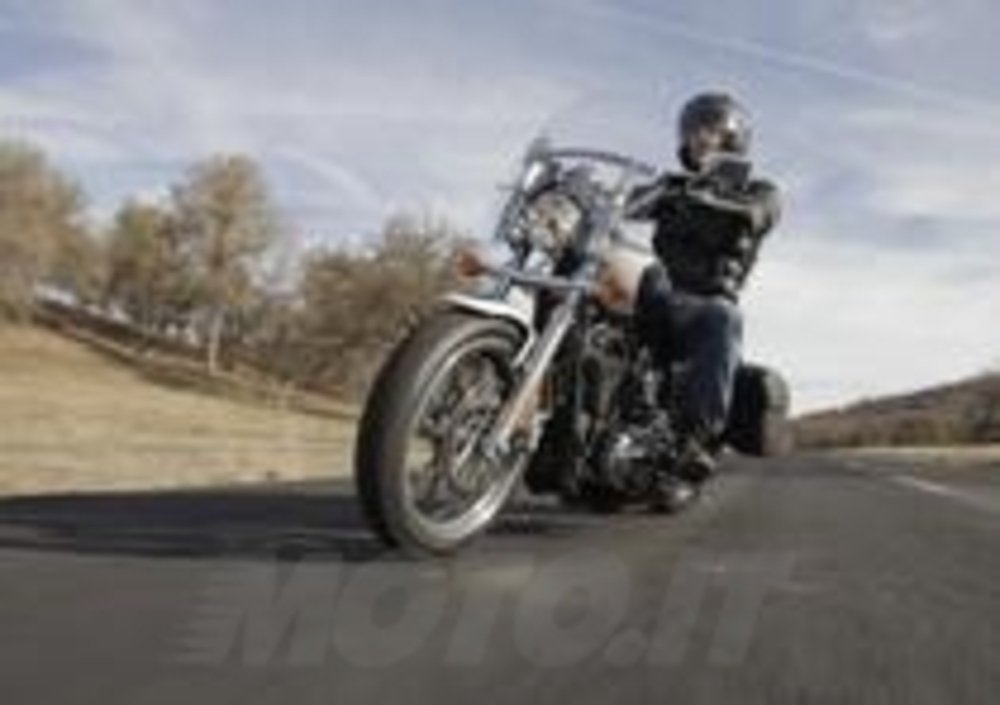 Harley-Davidson SuperLow 1200T
