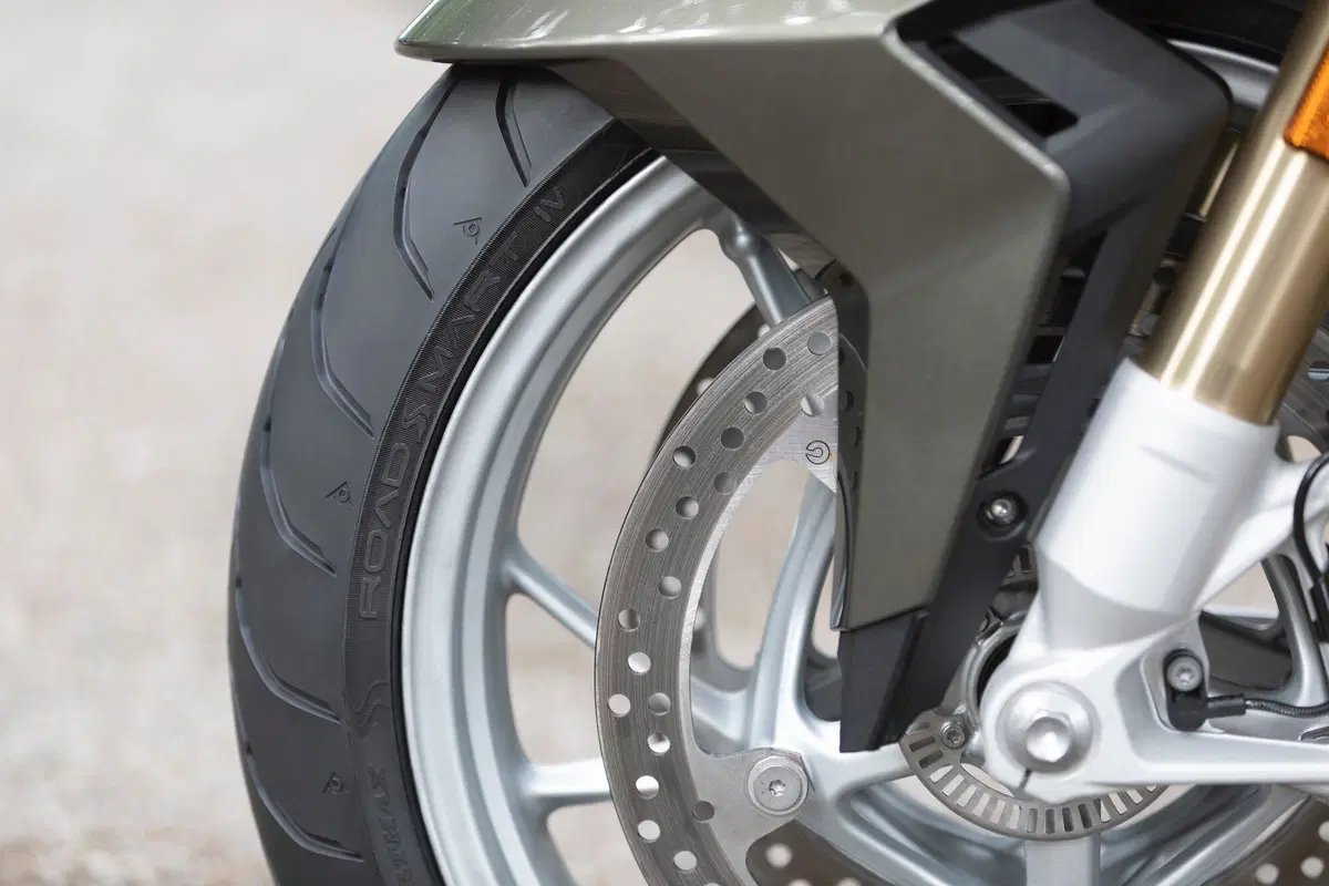 Dunlop RoadSmart 4: sempre più sport, sempre più touring (3)