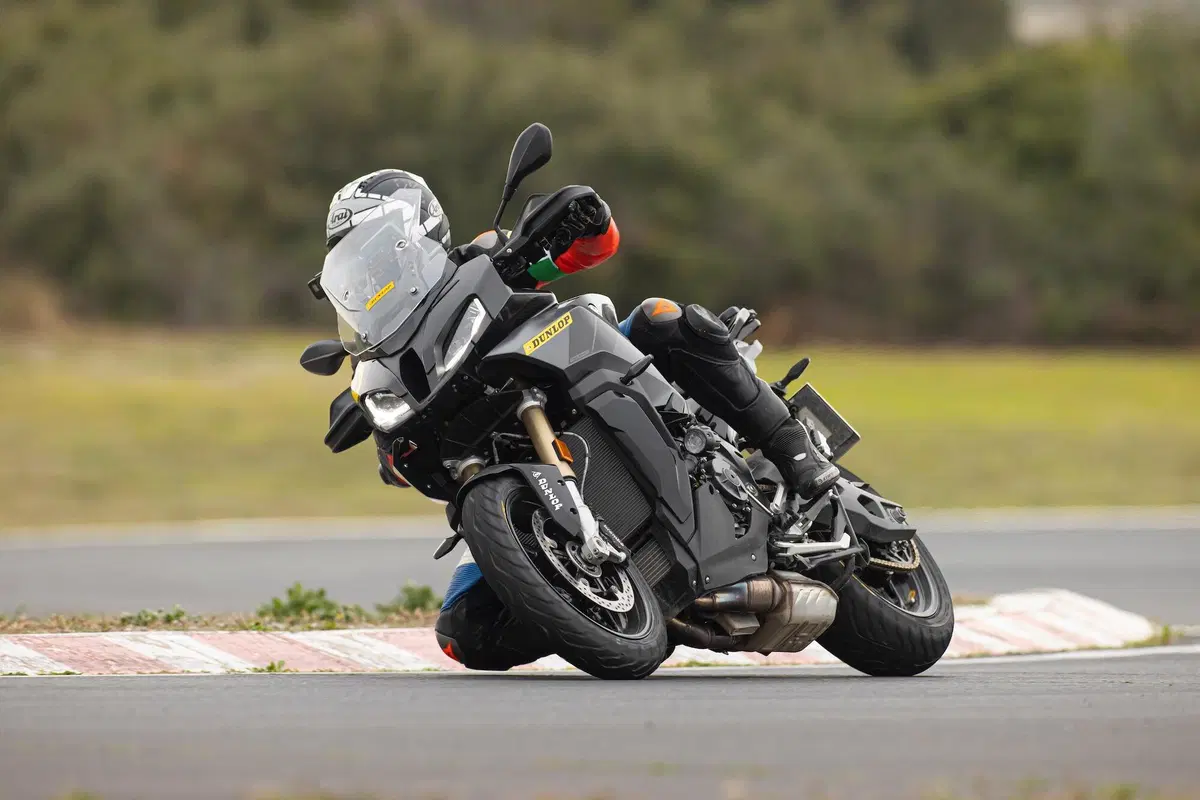 Dunlop RoadSmart 4: sempre più sport, sempre più touring