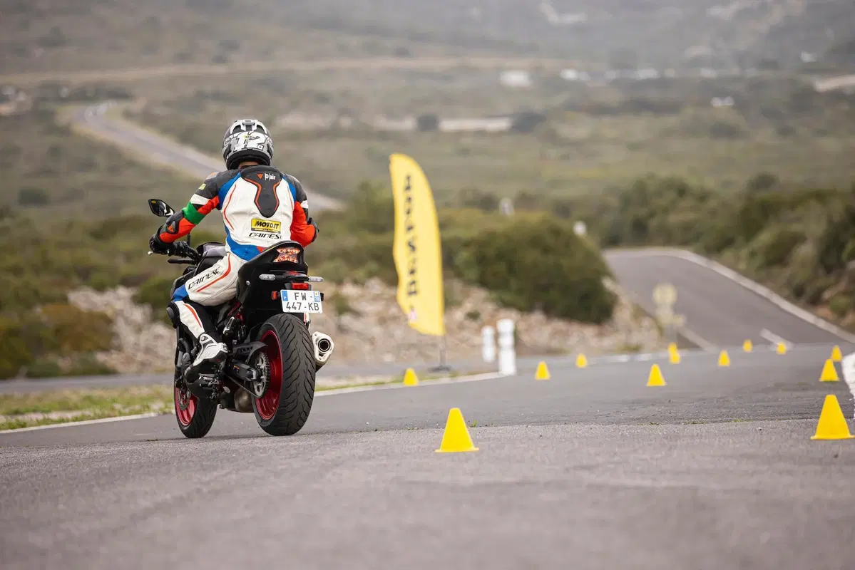 Dunlop RoadSmart 4: sempre più sport, sempre più touring (3)