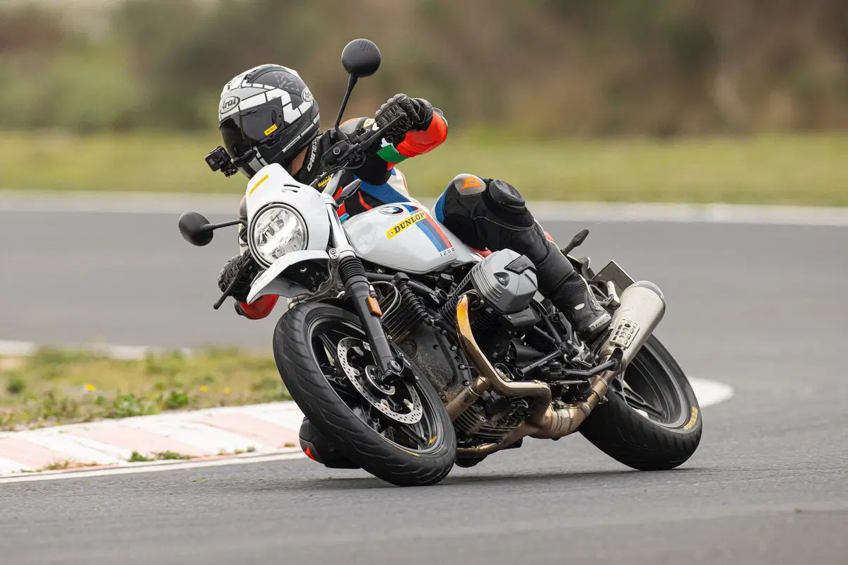Dunlop RoadSmart 4: sempre più sport, sempre più touring (4)
