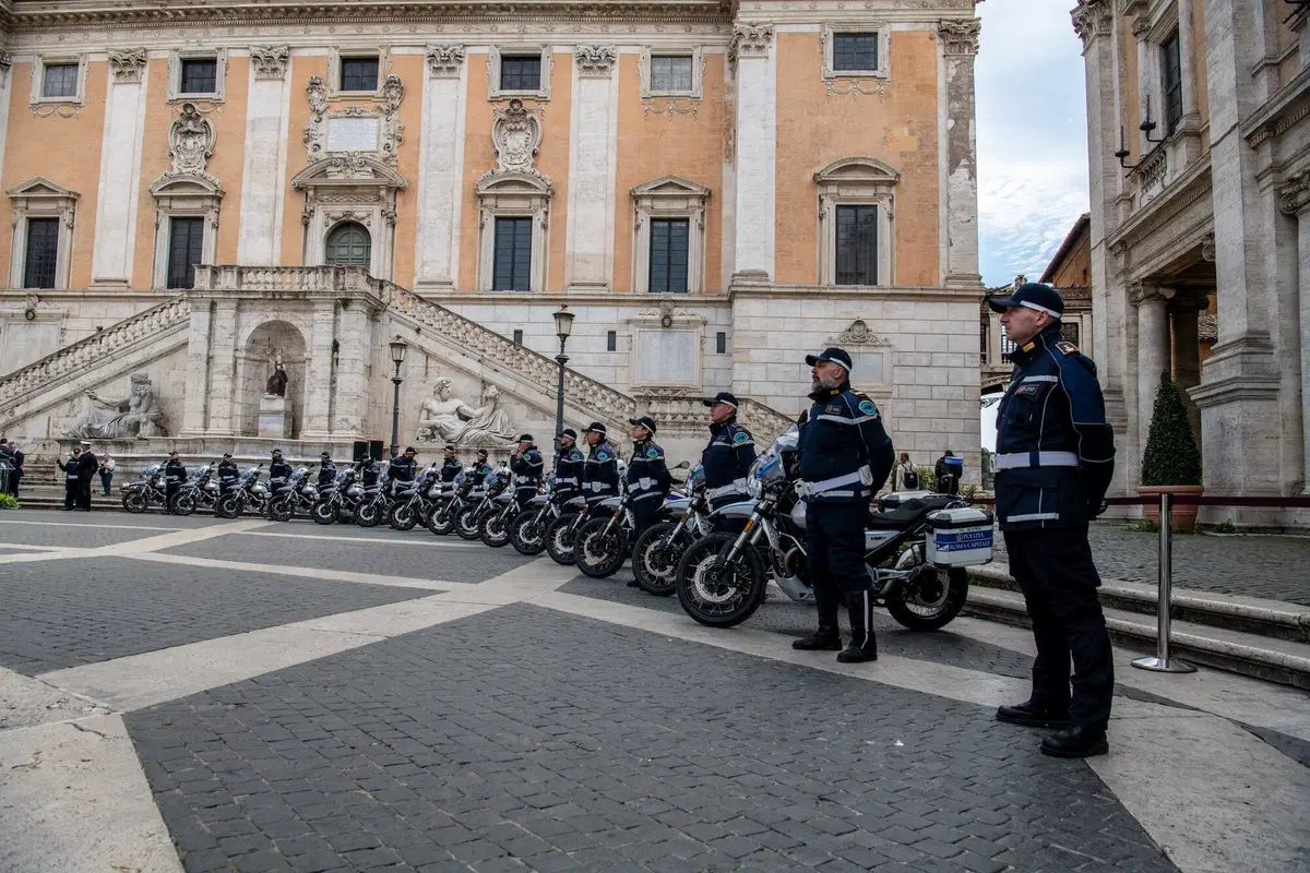 Polizia Locale Roma: arrivano 100 nuove Moto Guzzi (3)