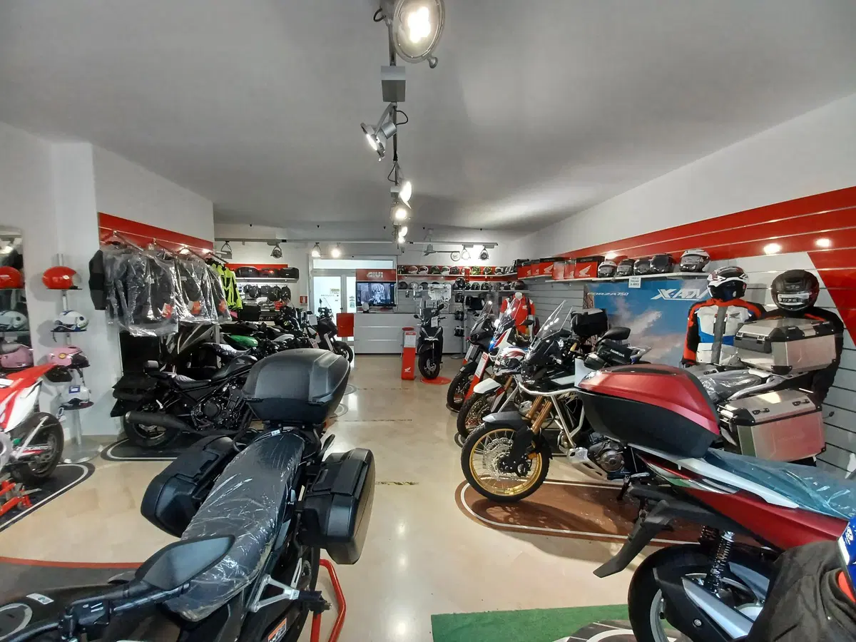 La concessioraria Ciciriello Moto compie 70 anni! (2)