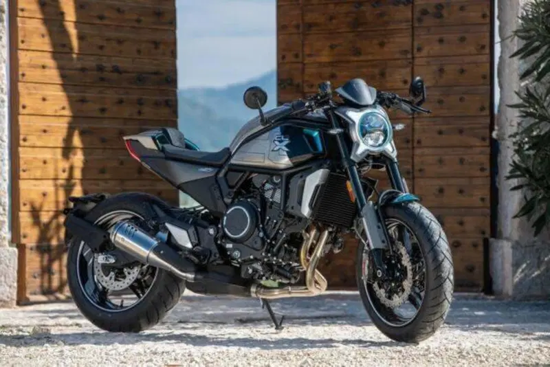CFMOTO 700CL-X Sport (2022 - 26) (18)