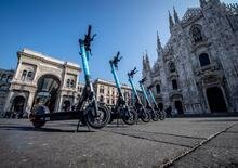 Caro benzina. A Milano si scelgono: mezzi pubblici, bici e sharing