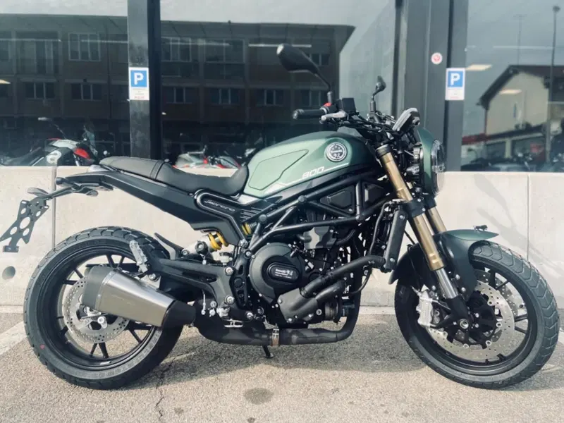Benelli Leoncino 800 (2022 - 26)