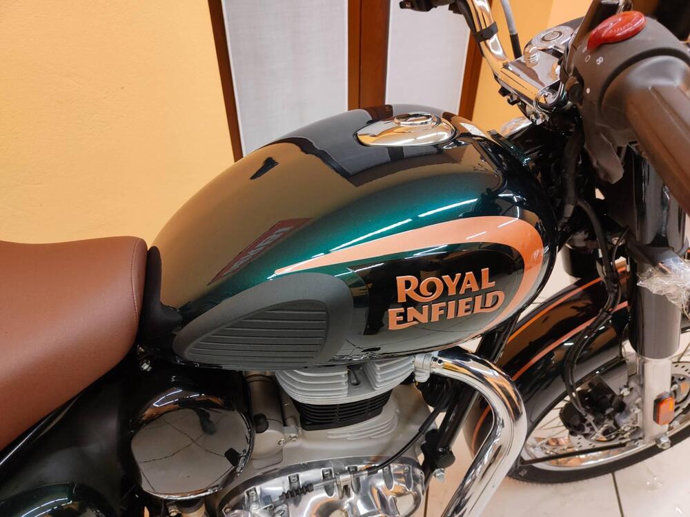 Royal Enfield Classic 350 (2021 - 24) (4)