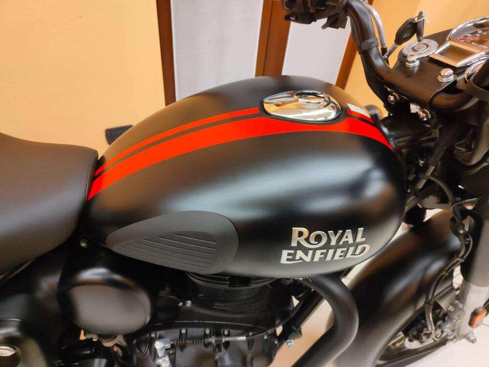 Royal Enfield Classic 350 (2021 - 24) (4)