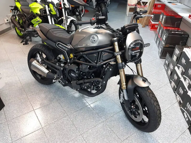 Benelli Leoncino 800 (2022 - 26) (2)
