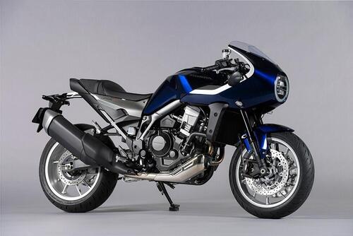 Honda Hawk 11 m.y. 2022. Foto e video della café racer 1100