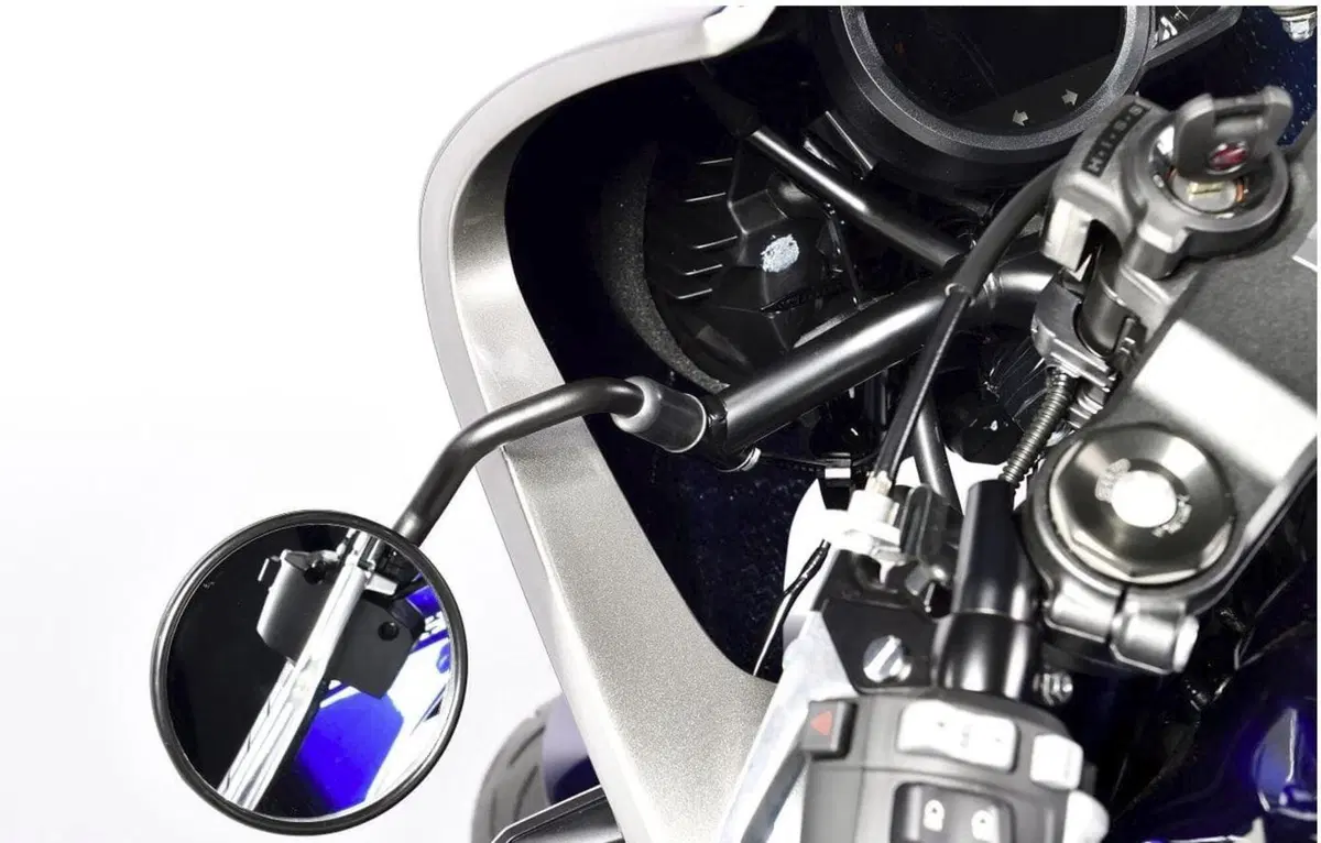 Honda Hawk 11 m.y. 2022. Foto e video della café racer 1100 (12)