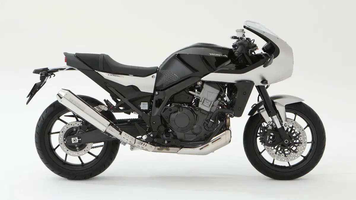 Honda Hawk 11 m.y. 2022. Foto e video della café racer molto NT1100 (3)