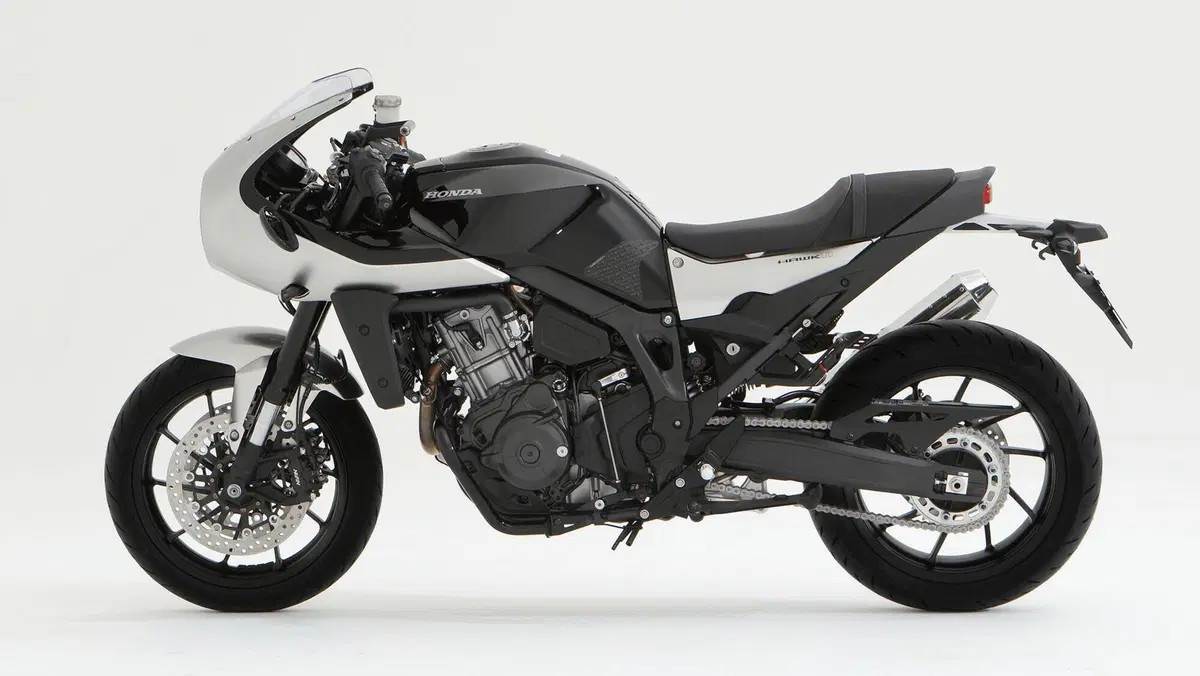 Honda Hawk 11 m.y. 2022. Foto e video della café racer molto NT1100 (2)