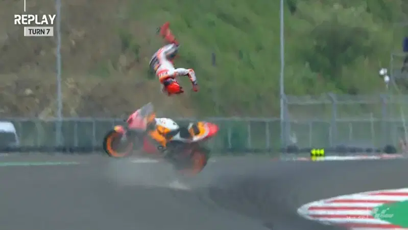 MotoGP 2022, GP di Indonesia a Mandalika, Marc Marquez non ha corso il gran premio: "Sto bene dopo la forte caduta che ho avuto questa mattina"[VIDEO]