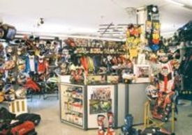 1991- Vista interno dello  STORE VALERISPORT ad Altivole (TV)
