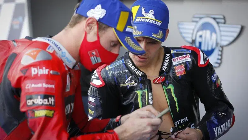 MotoGP 2022, GP di Indonesia a Mandalika, Fabio Quartararo: "Che gara sull'acqua! Jack Miller dice che sono stato aggressivo? Non mi interessa"