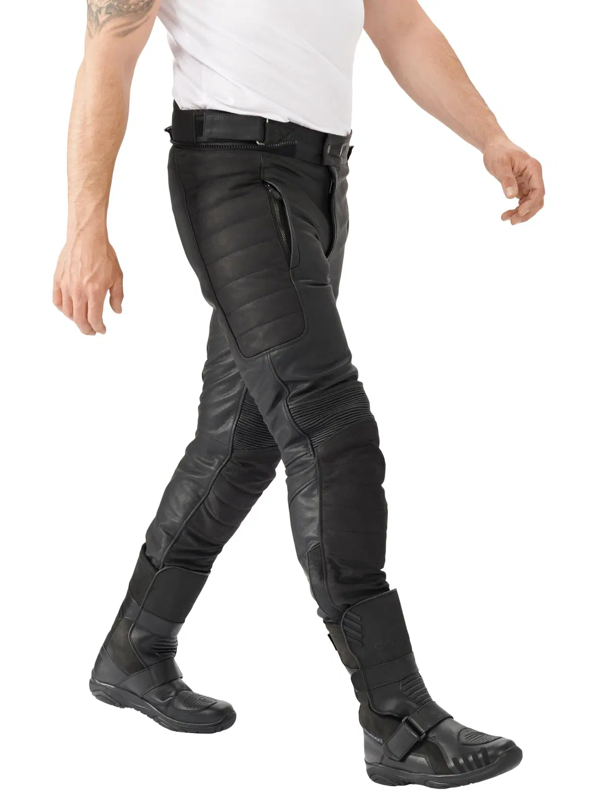 Outfit in pelle by Louis Moto (8)