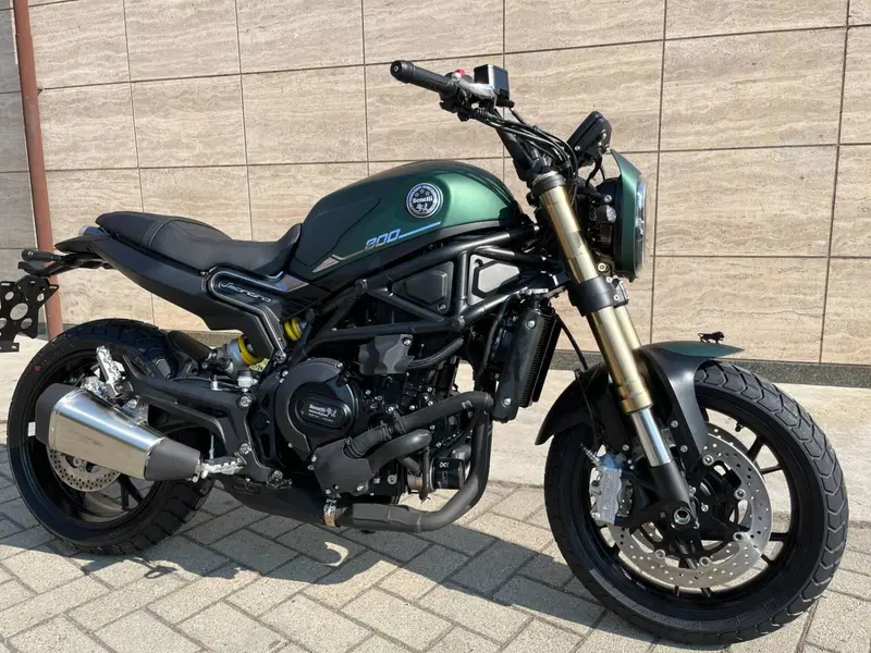 Benelli Leoncino 800 (2022 - 26) (5)