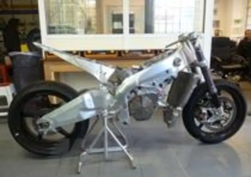 La base della futura versione superbike stradale
