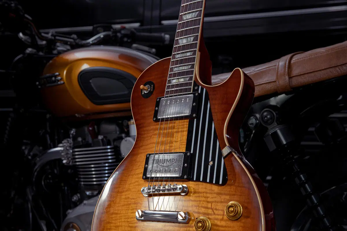 Triumph e Gibson: insieme con le "1959 legends" per la ricerca medica