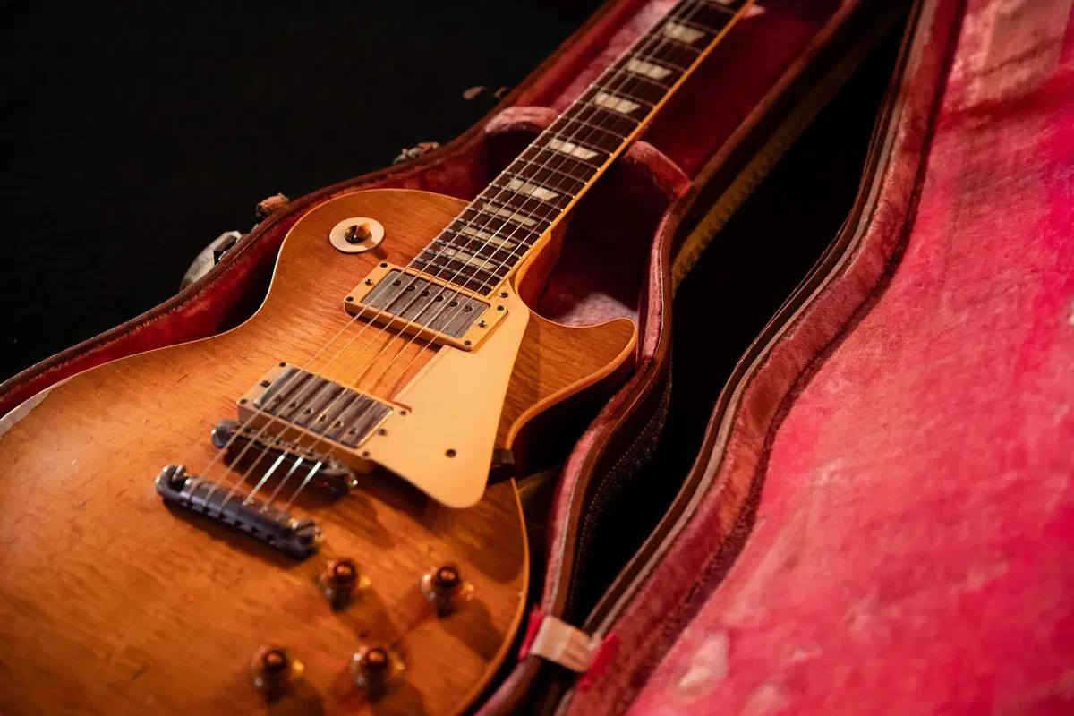 Triumph e Gibson: insieme con le "1959 legends" per la ricerca medica (6)