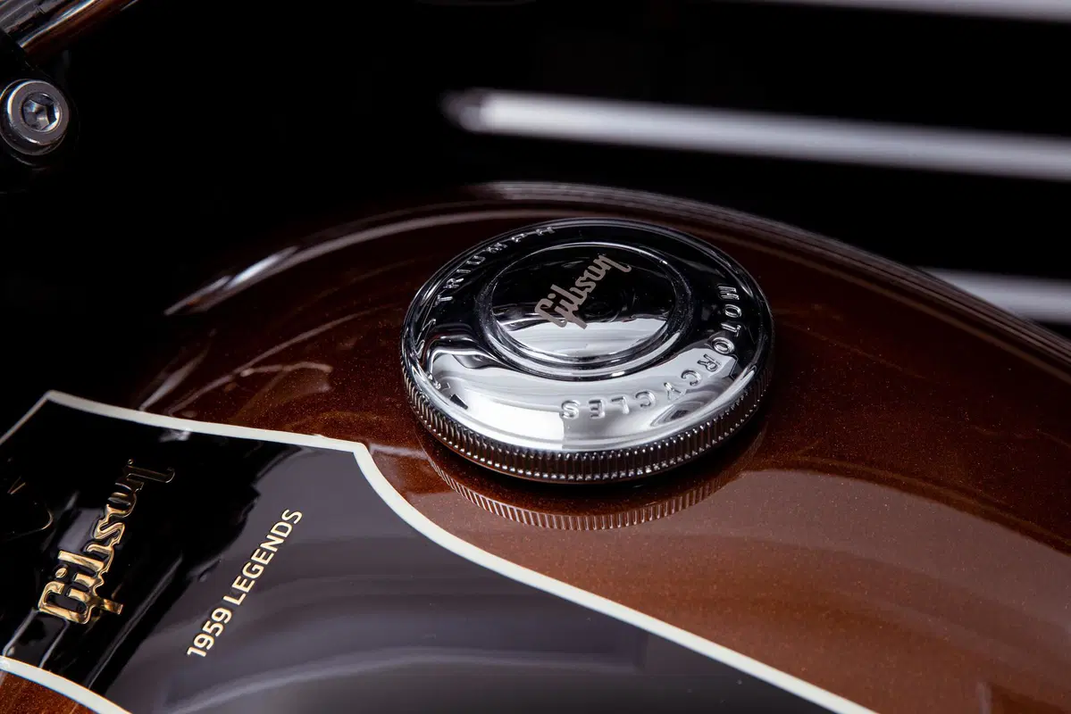 Triumph e Gibson: insieme con le "1959 legends" per la ricerca medica (7)