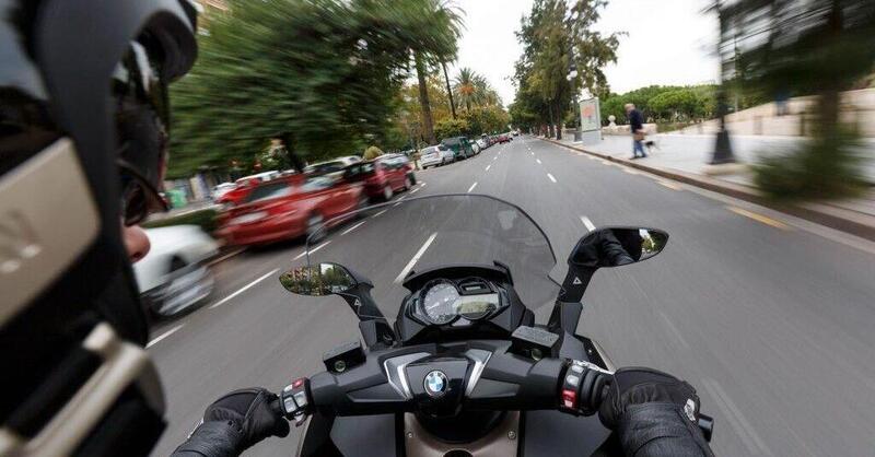 In vigore il nuovo CdS, cosa cambia per i motociclisti in Spagna