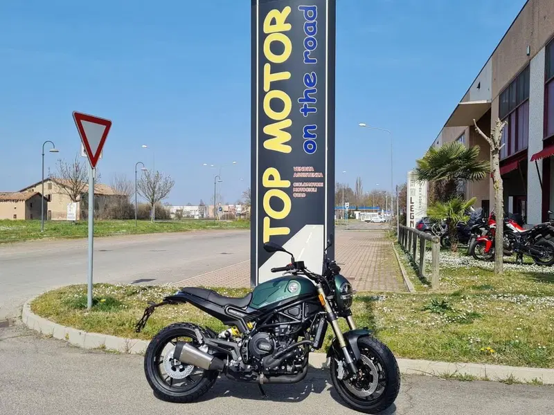 Benelli Leoncino 800 (2022 - 26) (3)