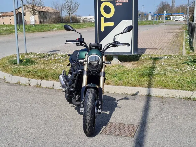 Benelli Leoncino 800 (2022 - 26) (4)