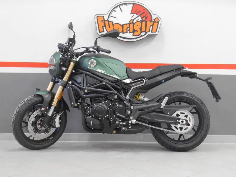 Benelli Leoncino 800 (2022 - 26) (2)