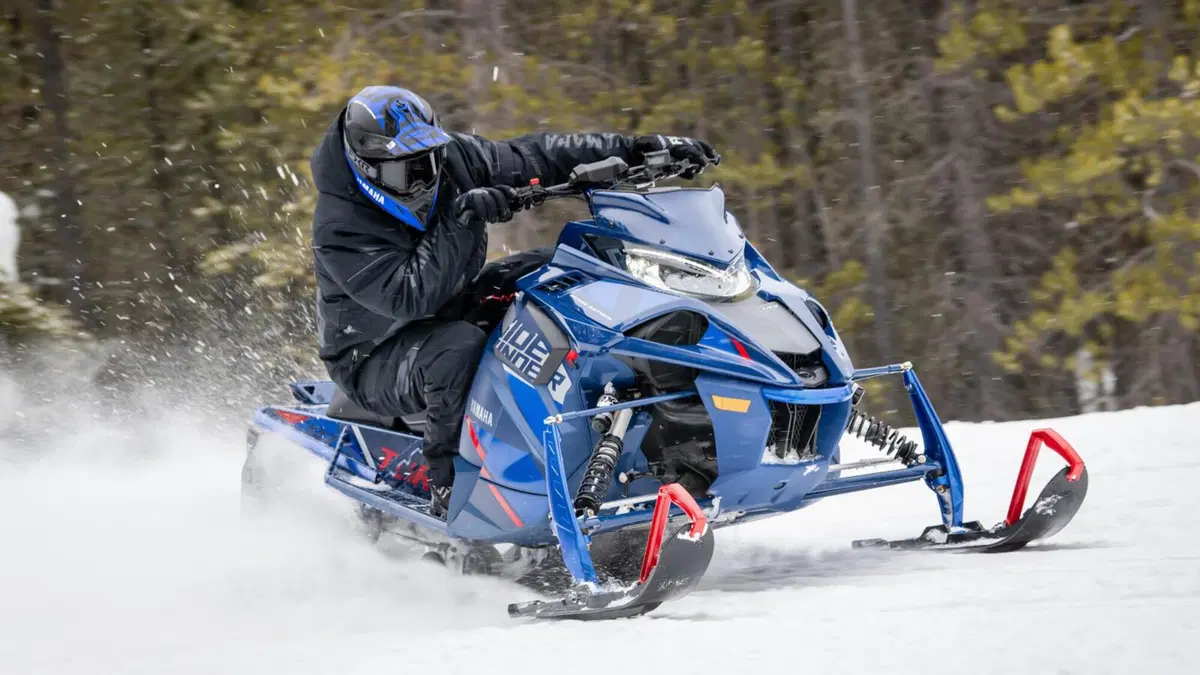 Yamaha presenta la gamma motoslitte 2023 (7)