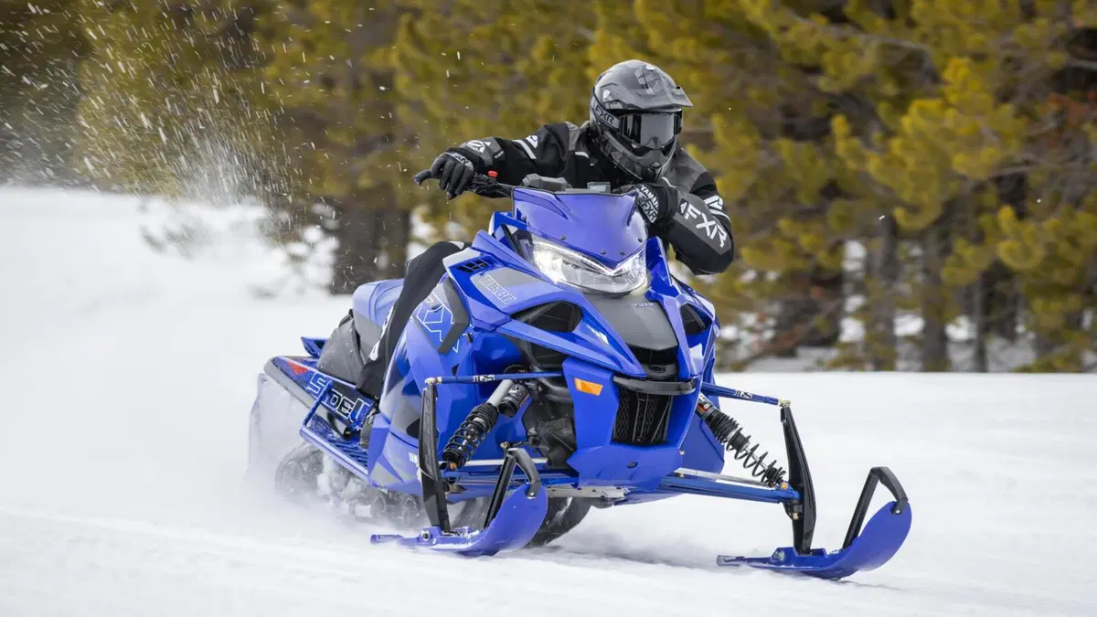 Yamaha presenta la gamma motoslitte 2023 (3)