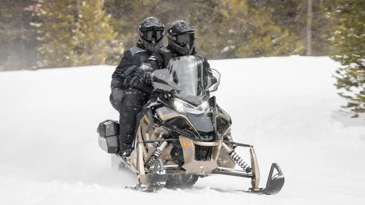 Yamaha presenta la gamma motoslitte 2023 (2)