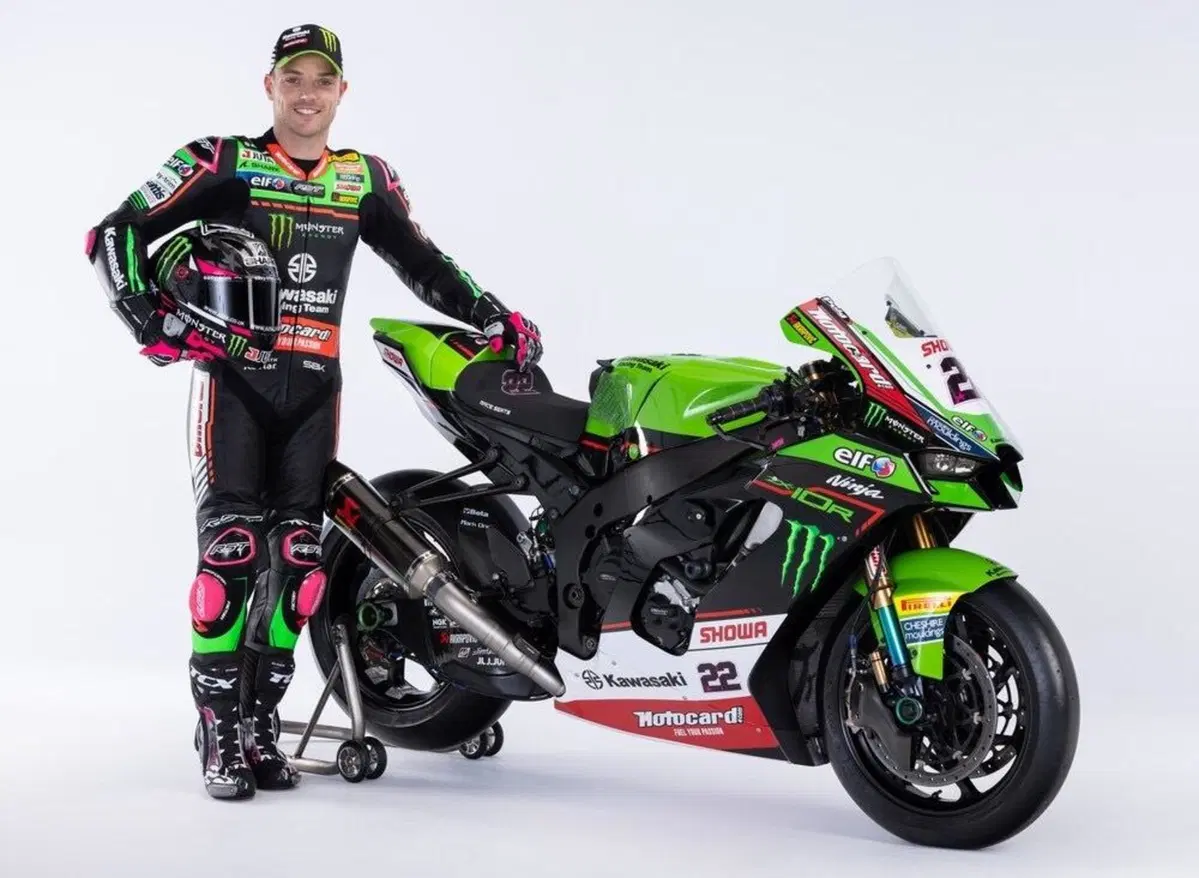 A Barcellona svelato il team KRT Kawasaki WorldSBK 2022 (3)