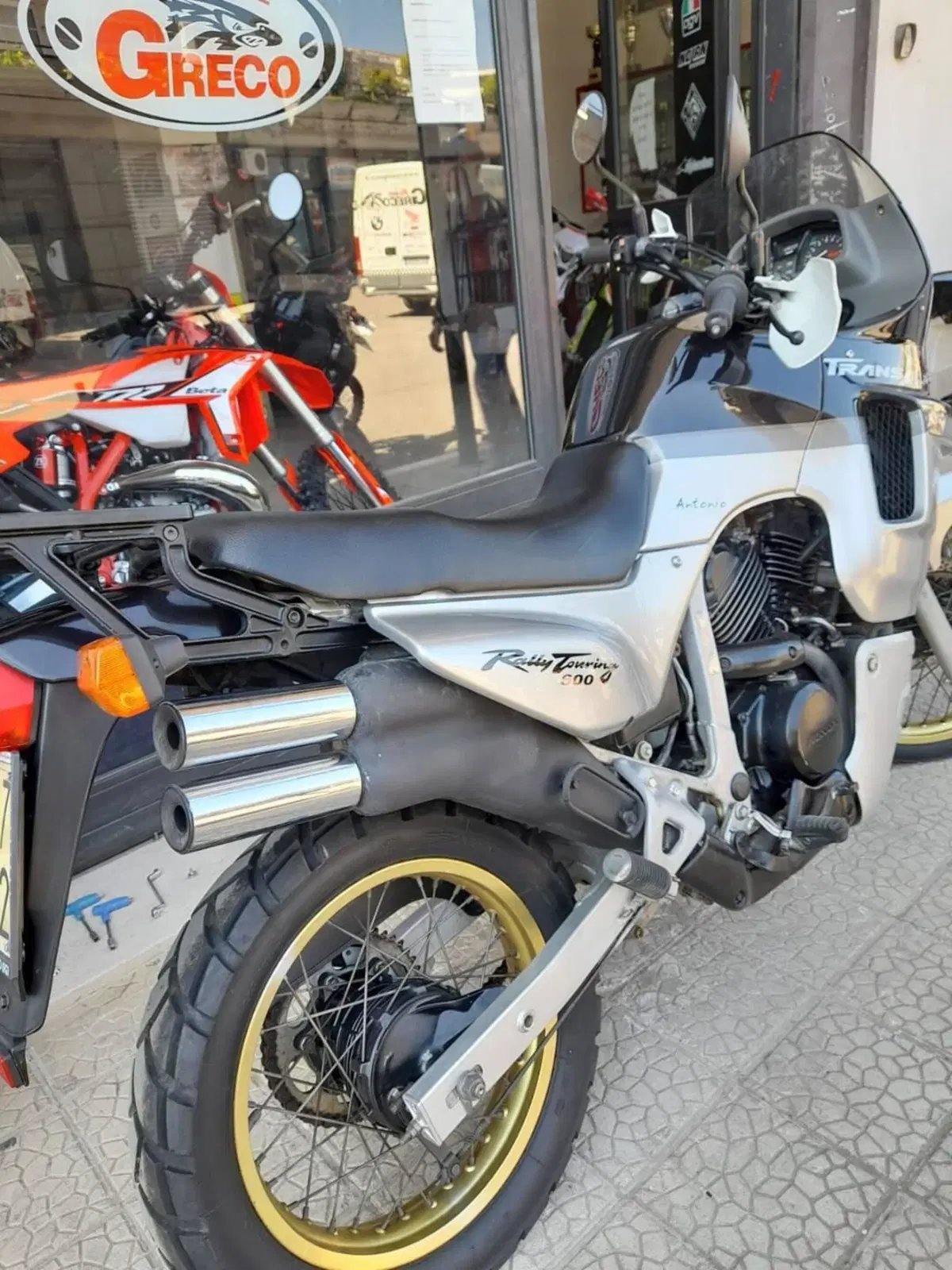 Honda Transalp XL 600V (1987 - 90) (3)