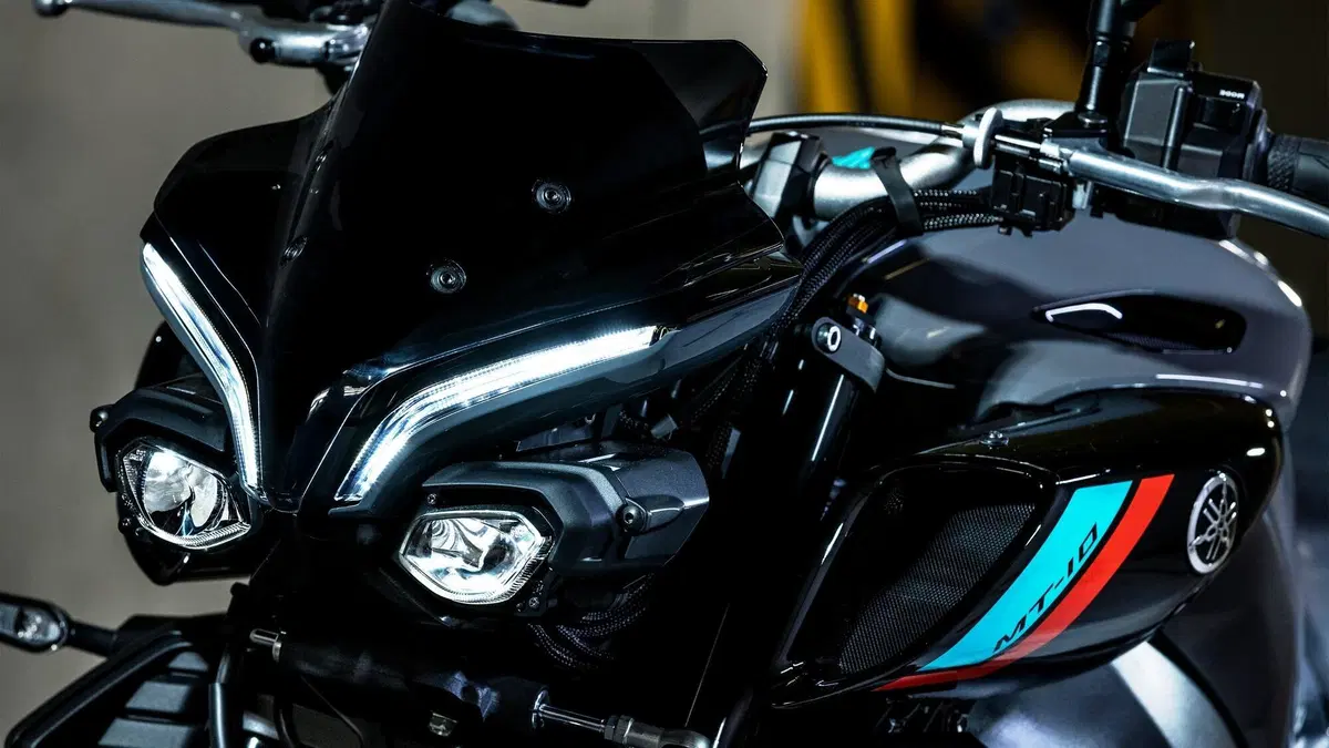 Yamaha MT-10: Fun Side of Japan (11)