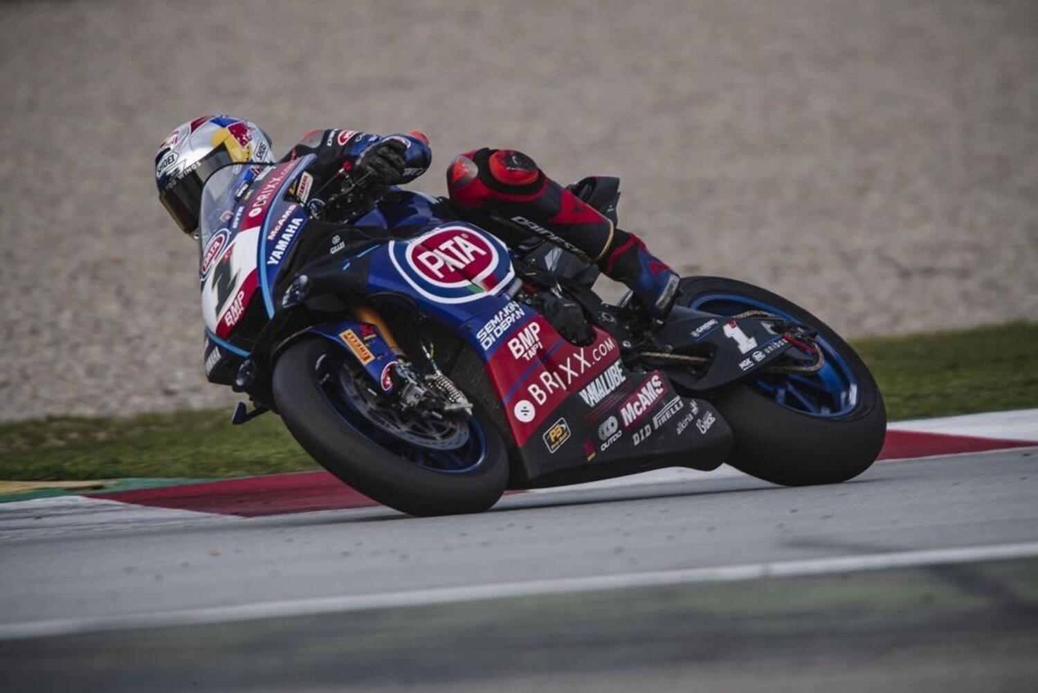 SBK: a Toprak Razgatlioglu il miglior tempo nei test di Barcellona 