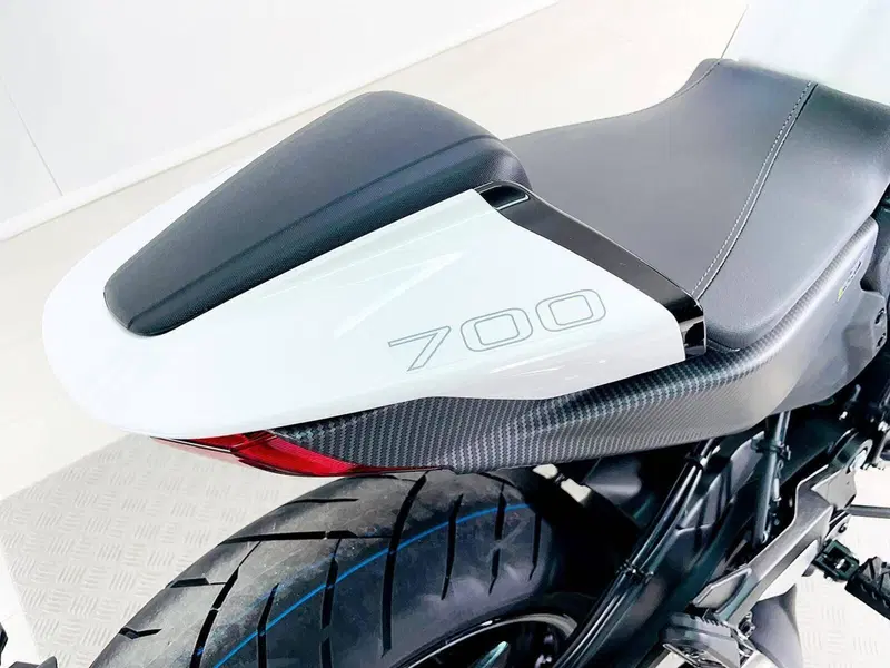 CFMOTO 700CL-X Sport (2022 - 26) (7)