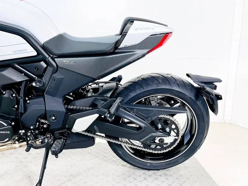 CFMOTO 700CL-X Sport (2022 - 26) (18)