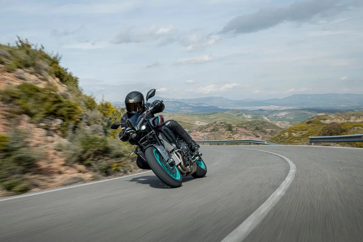 Yamaha MT-10: Fun Side of Japan (2)