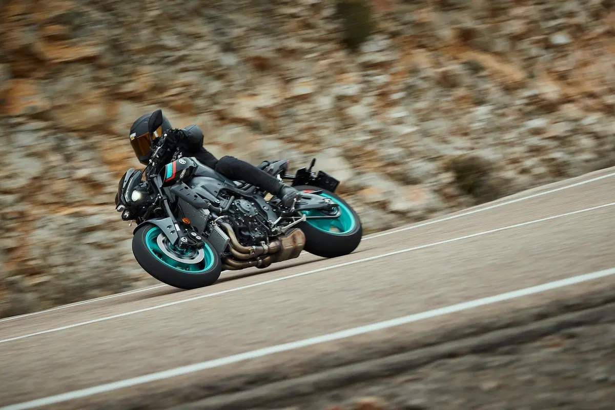 Yamaha MT-10: Fun Side of Japan (3)