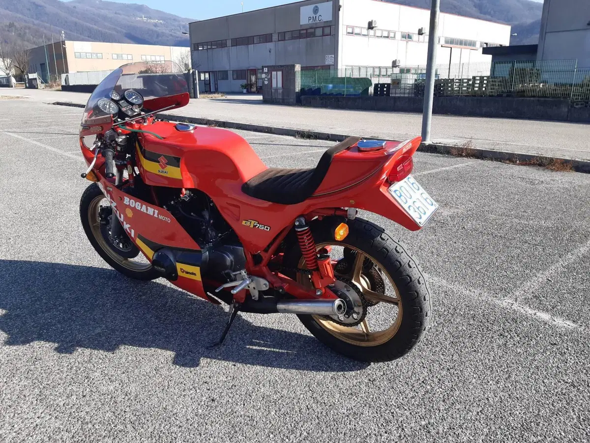 Suzuki gt750 (4)