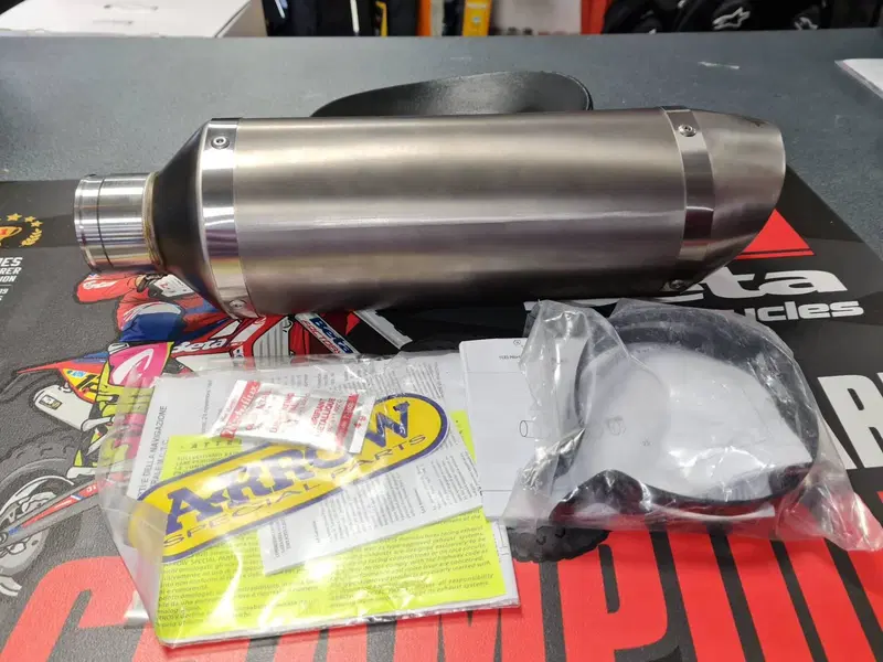 Scarico Arrow - Suzuki GSX-R 600/750 K8/L0 (2)