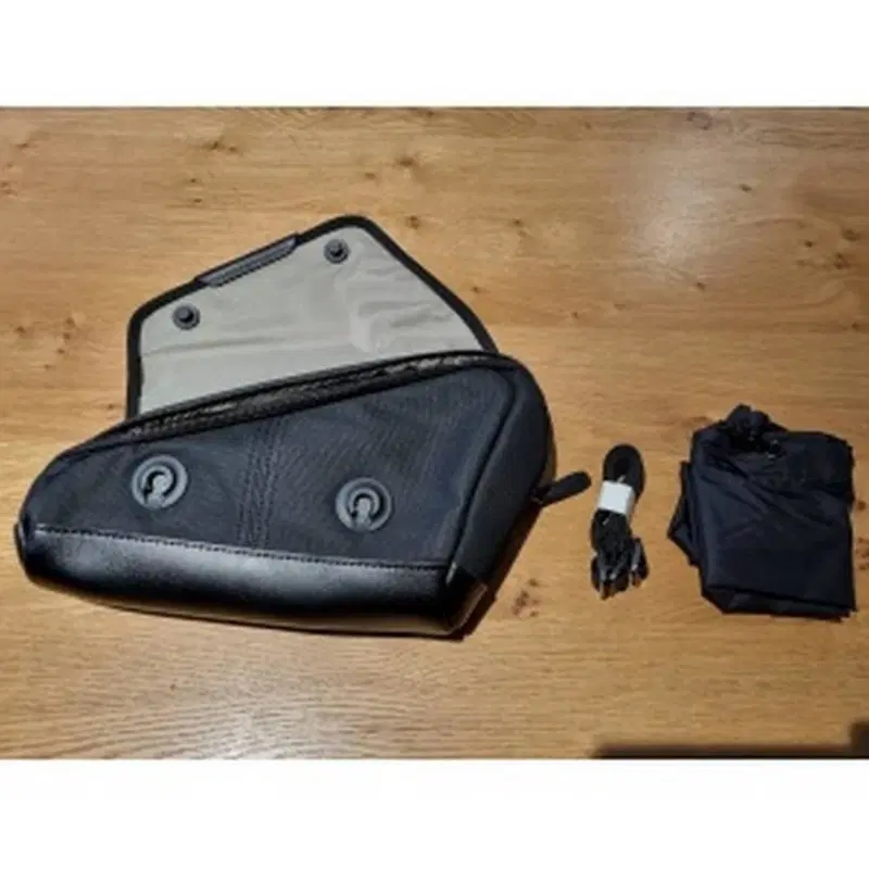 Borsa da telaio 2 litri, nera BMW Motorrad (3)
